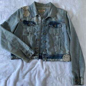 Denim Jean Jacket 💙